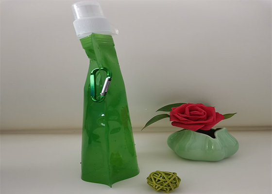 大容量プラスチック水ジュースは袋、BPAの自由な飲み物の口の袋の上に立つ
