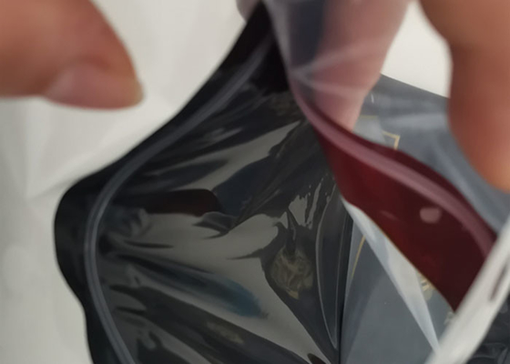 FDAのスポンジの層カーボン繊維5のシガーの保湿箱はタバコの湿気の袋を袋に入れる