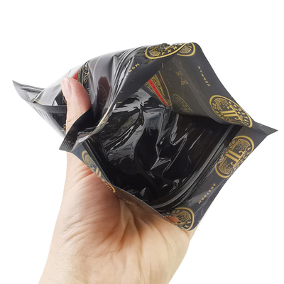 プラスチックの再開可能な葉巻袋と放たれたたばこ袋